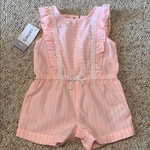 New with tags Carter’s outfit